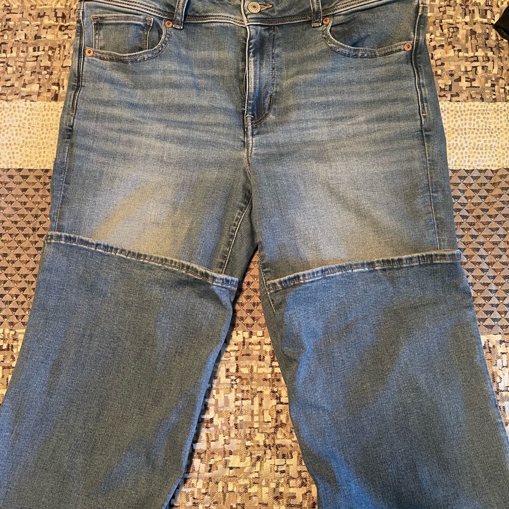 Women’s American Eagle Bootcut Jeans in washed denim size 12 Regular